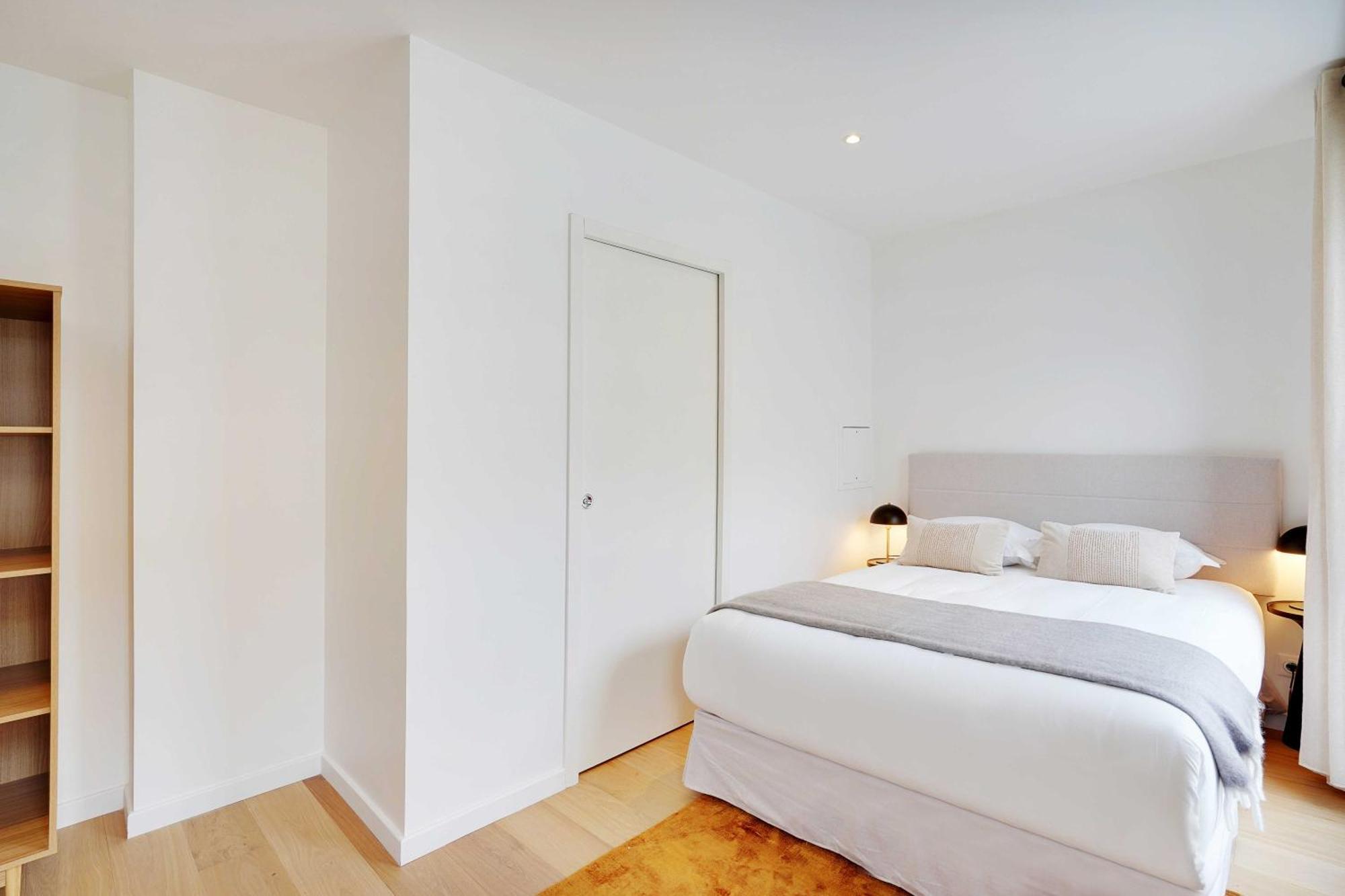 Raffinement Et Confort Dans Cette Residence A Levallois-Perret Luaran gambar