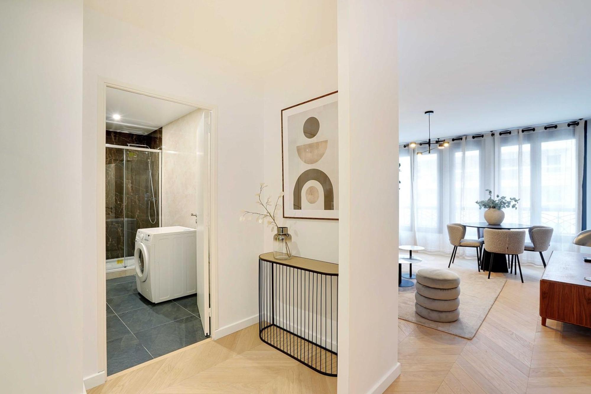 Raffinement Et Confort Dans Cette Residence A Levallois-Perret Luaran gambar
