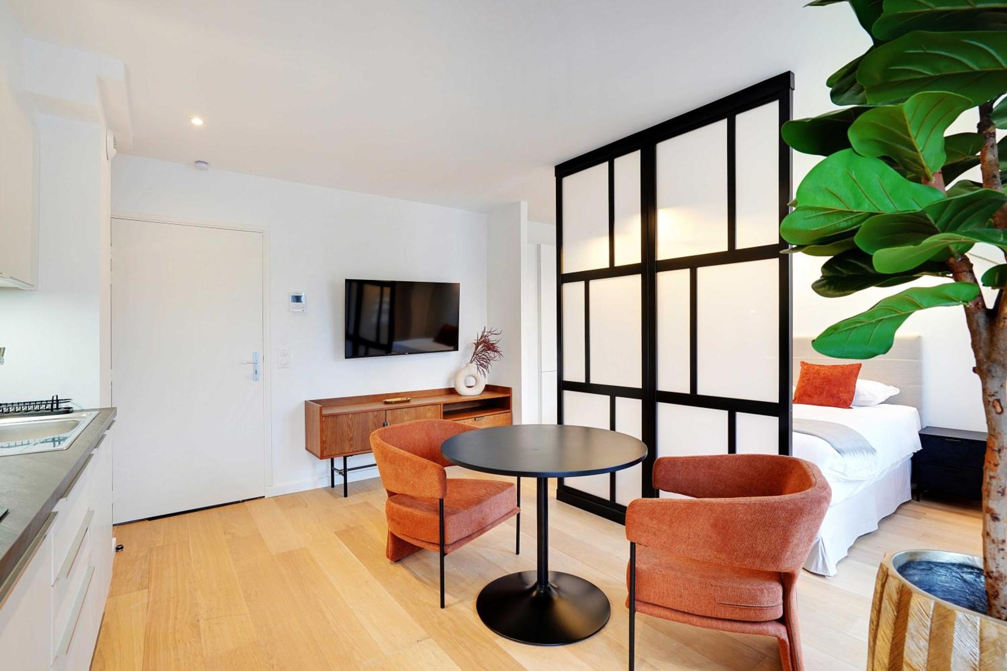 Raffinement Et Confort Dans Cette Residence A Levallois-Perret Luaran gambar
