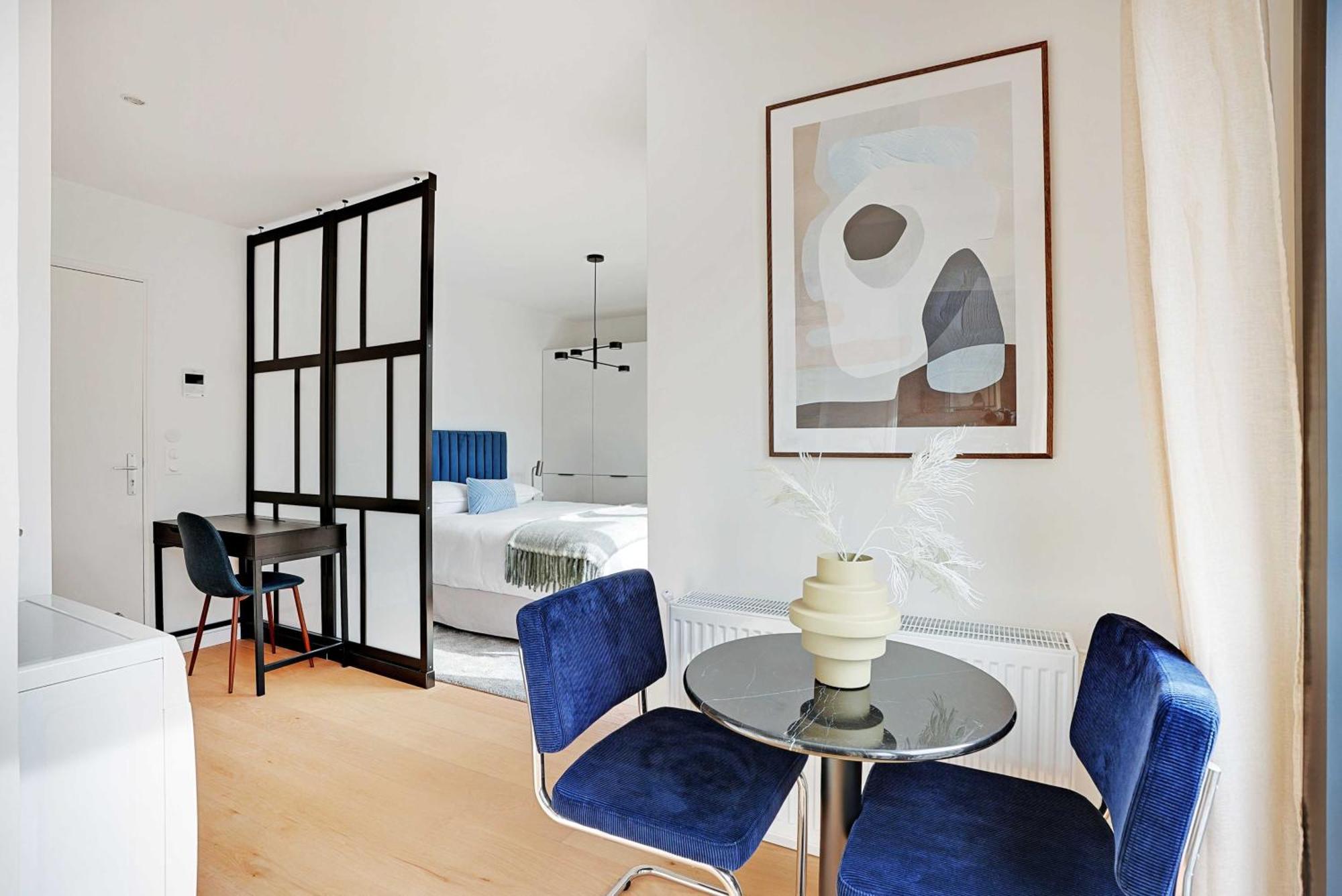 Raffinement Et Confort Dans Cette Residence A Levallois-Perret Luaran gambar