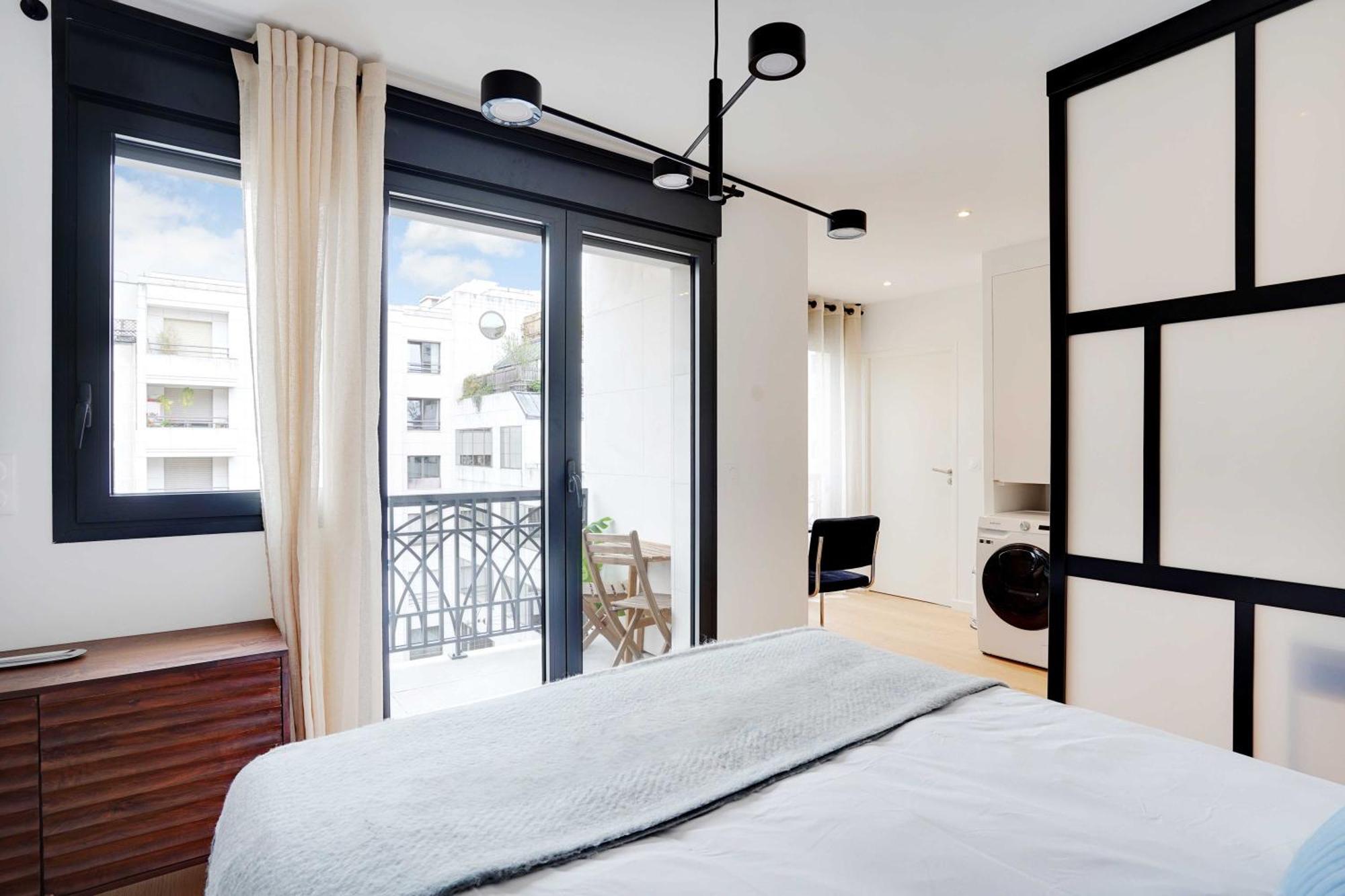 Raffinement Et Confort Dans Cette Residence A Levallois-Perret Luaran gambar